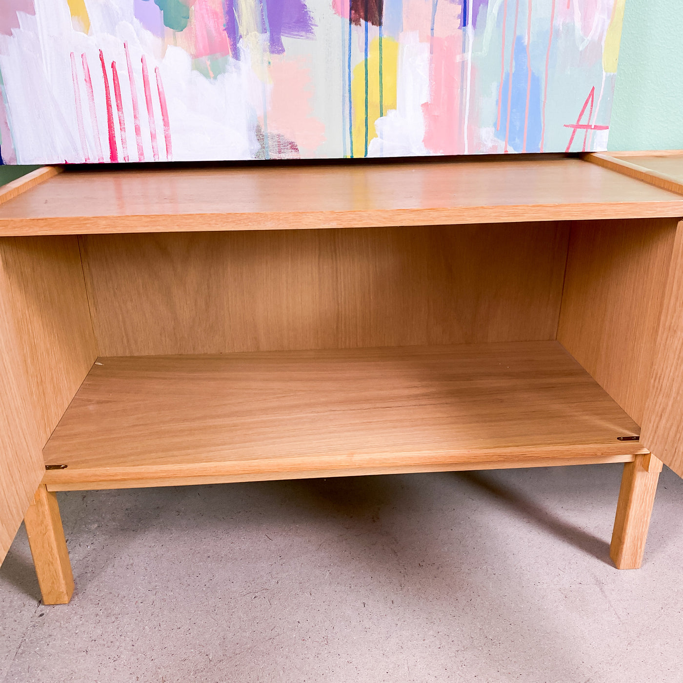 Hyllsystem eller sideboard i ek