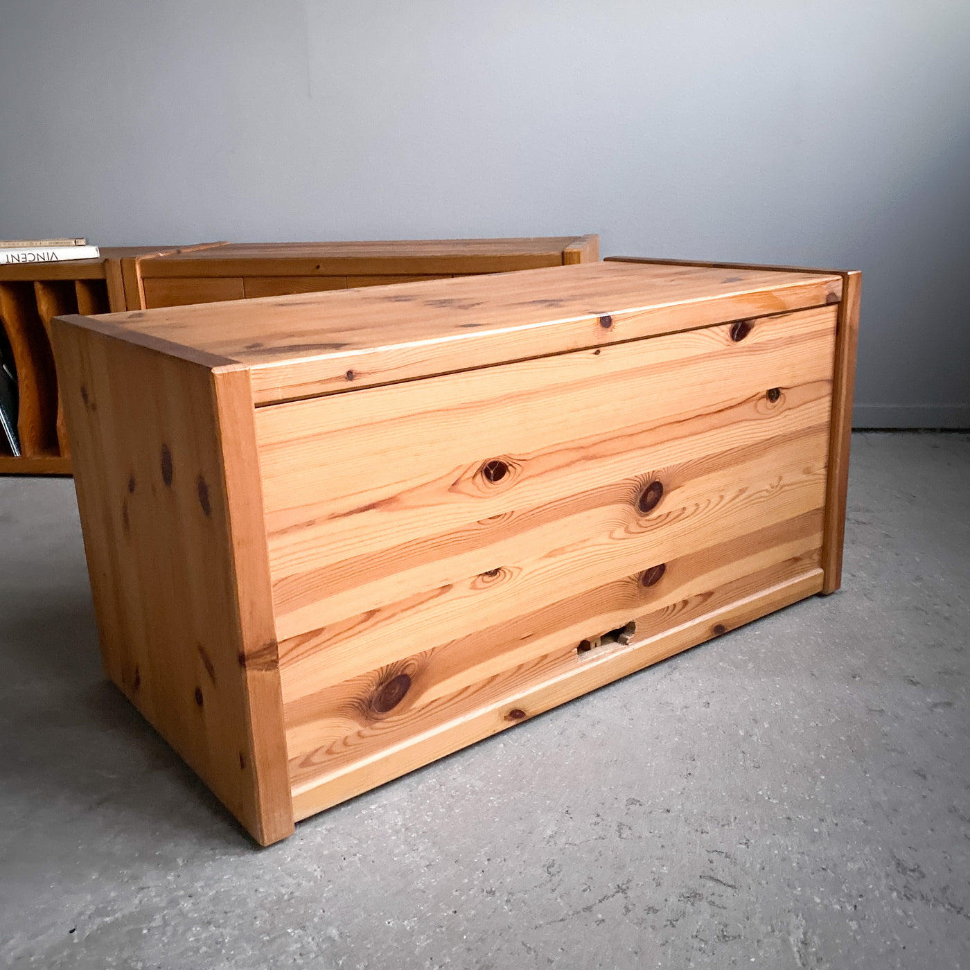 Sideboard i furu, Stockaryds Stolfabrik