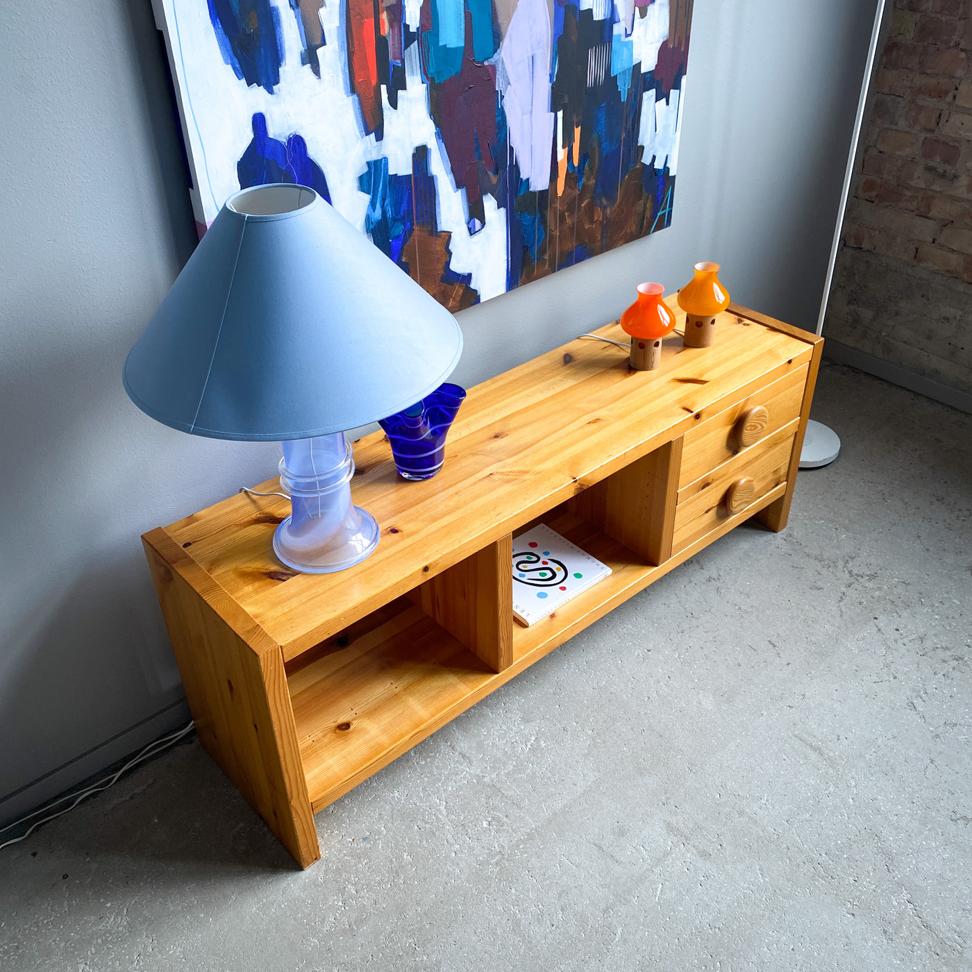 Sideboard i furu