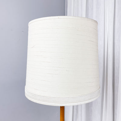 Golvlampa i ek