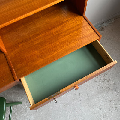 Hyllsektion i teak med skrivbord, Bodafors - Bertil Fridhagen