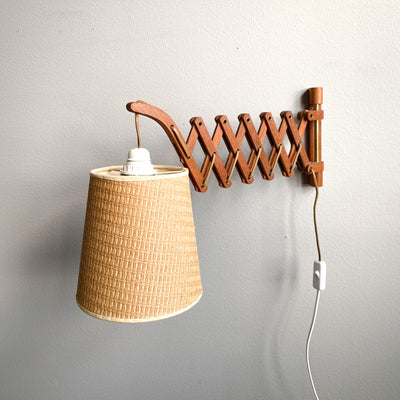 Saxlampa i teak