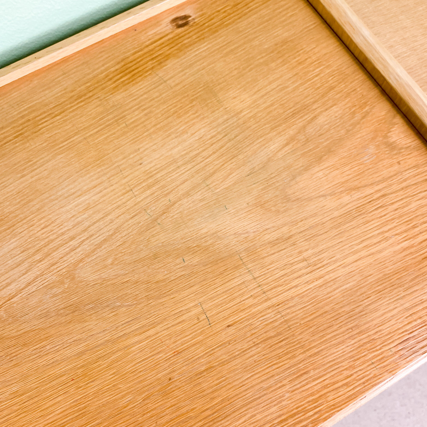 Hyllsystem eller sideboard i ek