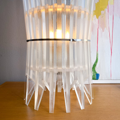 Plexi lampa - Petri Nojonen