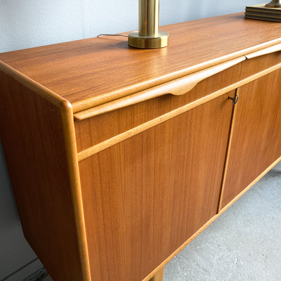 Sideboard i teak - Breo, Oderljunga