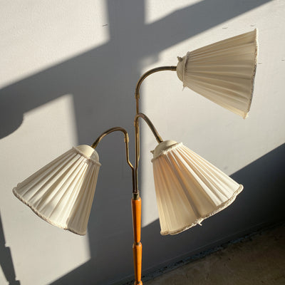 Trearmad golvlampa 40/50-tal