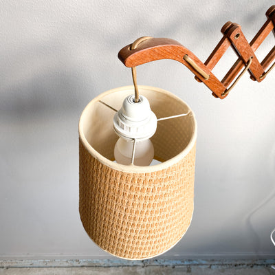 Saxlampa i teak