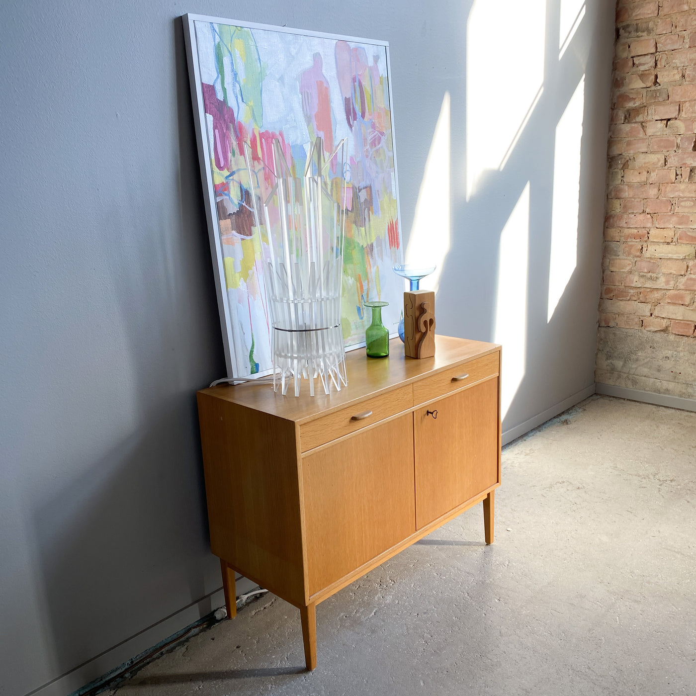 Paret mindre sideboard i ek