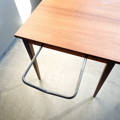 Matbord i teak med klaff