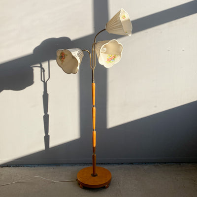 Trearmad golvlampa 40/50-tal