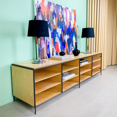 Sideboard med fack