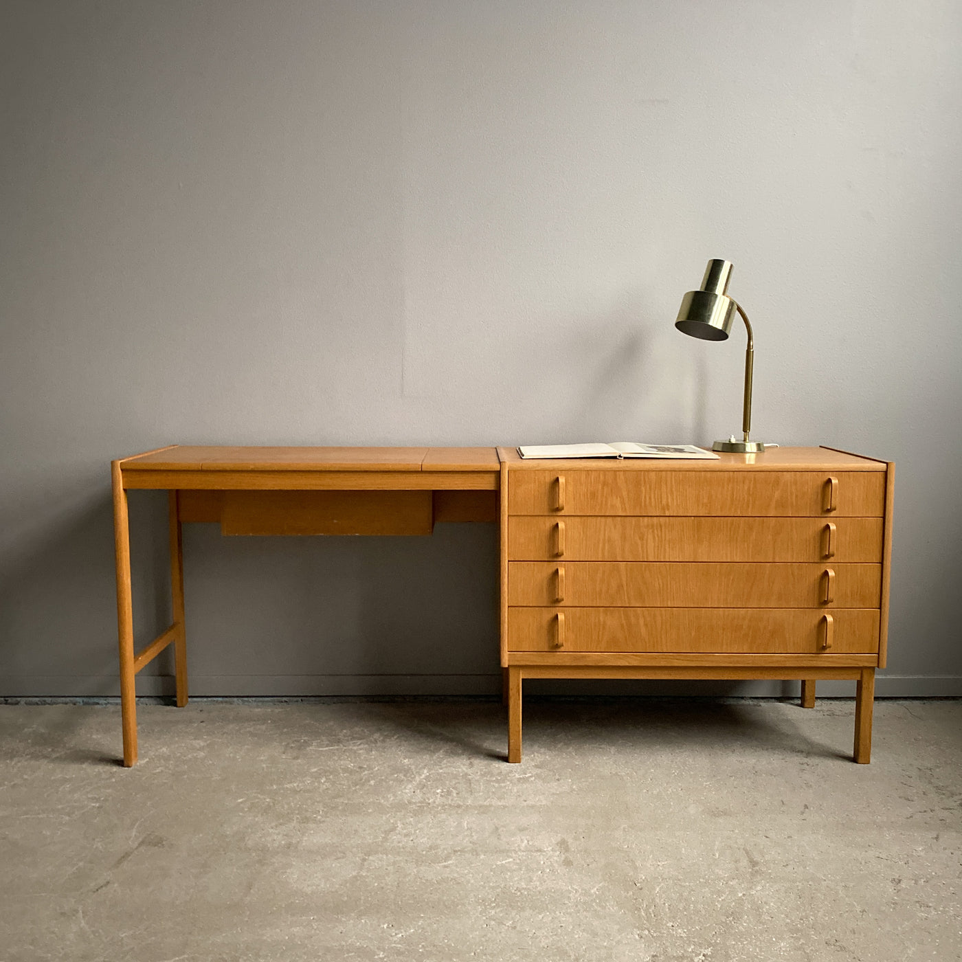 Skrivbord/sminkbord, Bodafors - Bertil Fridhagen