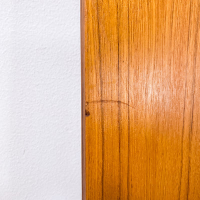 Runt matbord i teak