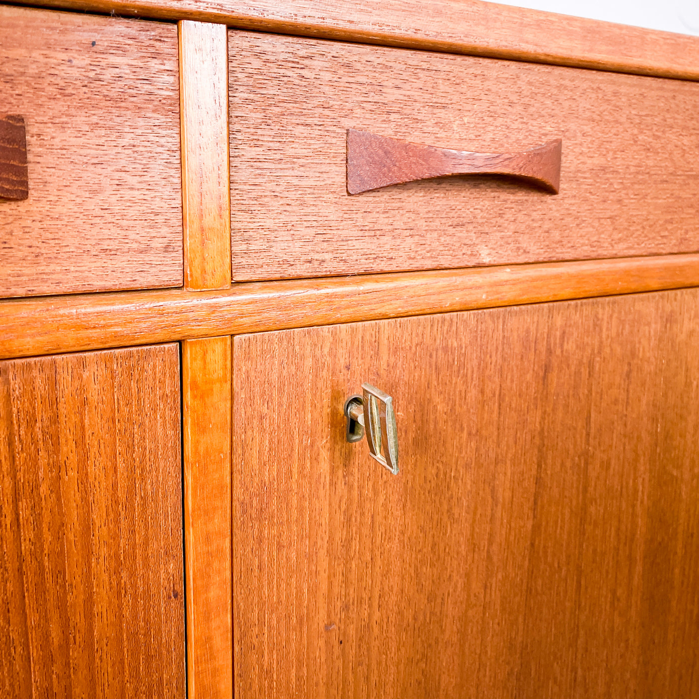 Sideboard i teak - Ulferts