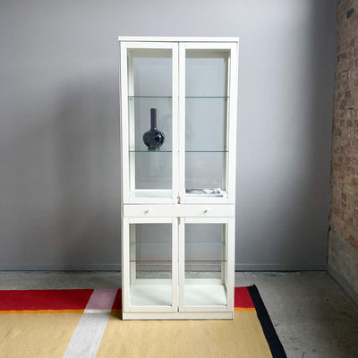 Vitrinskåp - Tomas Jelinek, Stockholm, Ikea 1986