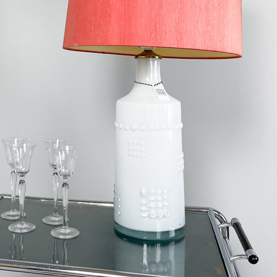 Lampa med glasfot