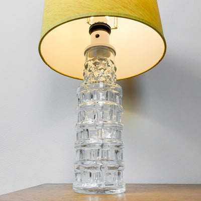 Lampa med glasfot