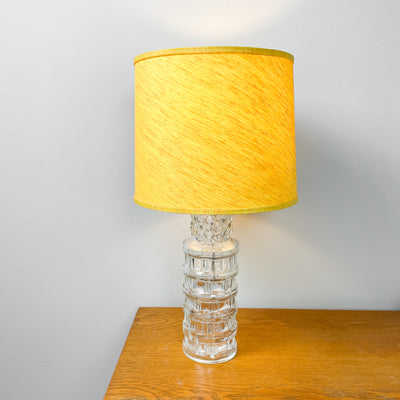 Lampa med glasfot