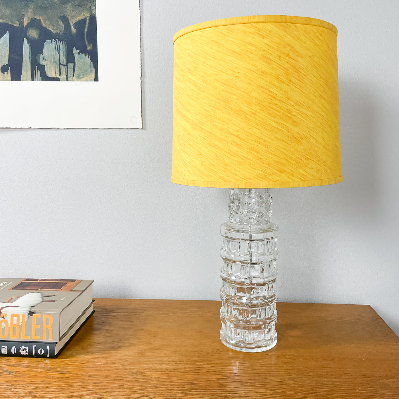 Lampa med glasfot