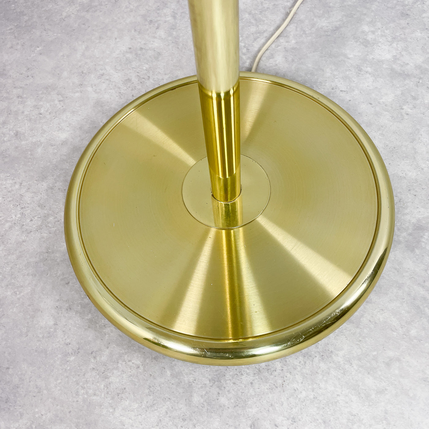 Golvlampa Belysia AB