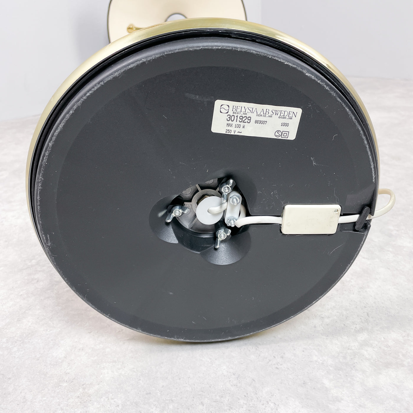 Golvlampa Belysia AB