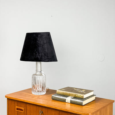 Lampa i glas signerad - Kosta