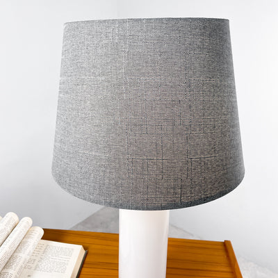 Lampa vit glasfot, grå skärm