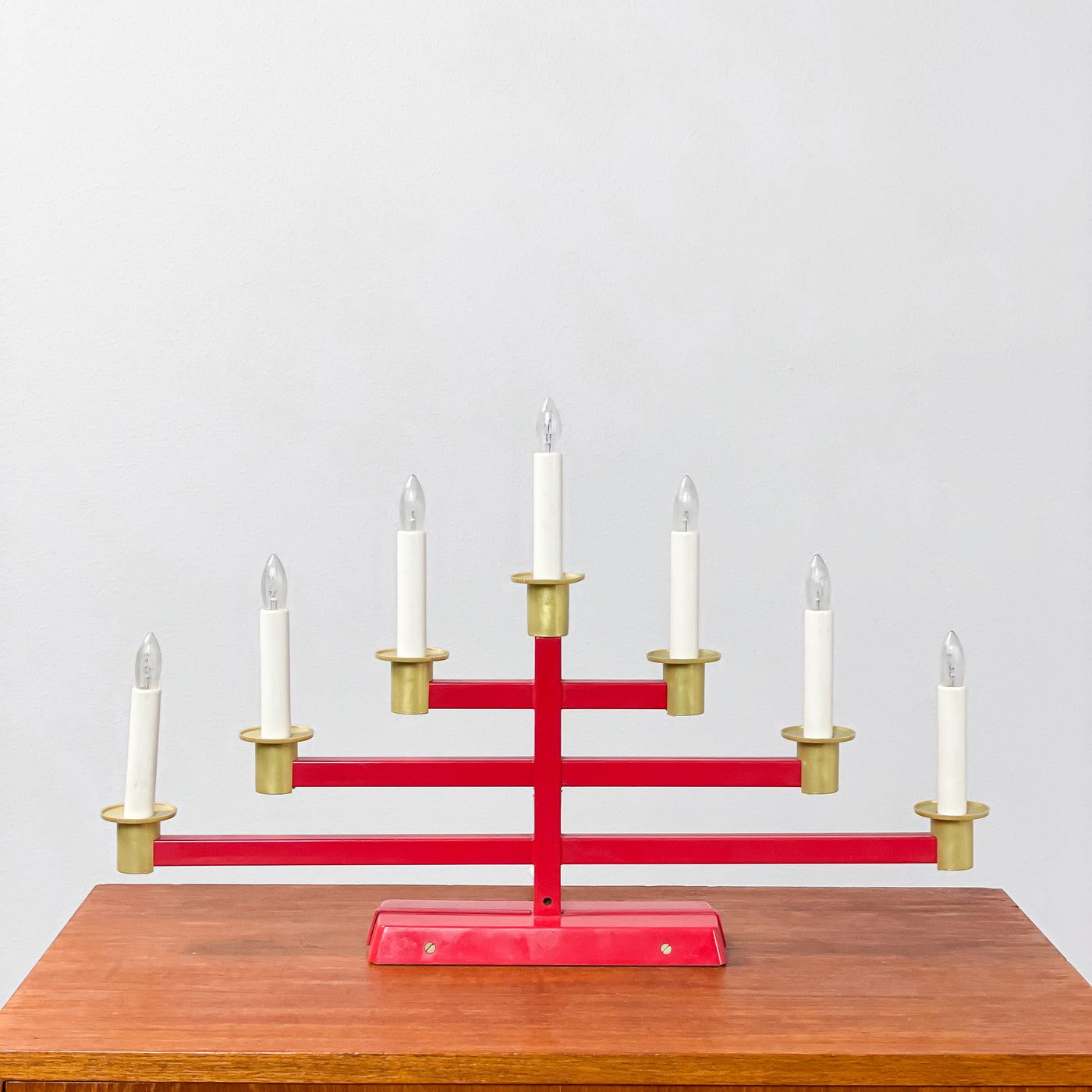Adventsljusstake röd - sjuarmad