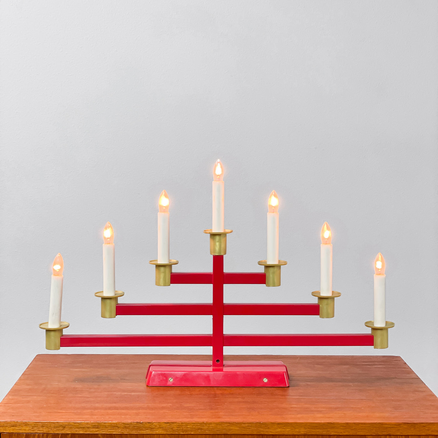 Adventsljusstake röd - sjuarmad