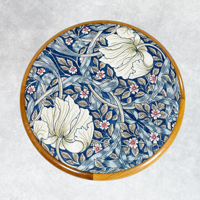 Rund pall med William Morris-tyg