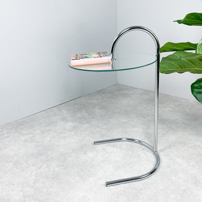 Sidobord i glas och krom - Ikea