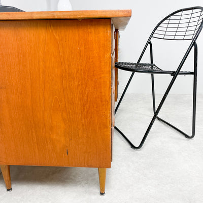 Skrivbord i teak