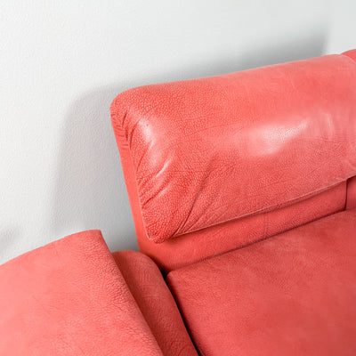 Designsoffa i rött skinn