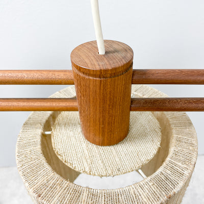 Pendellampa i teak