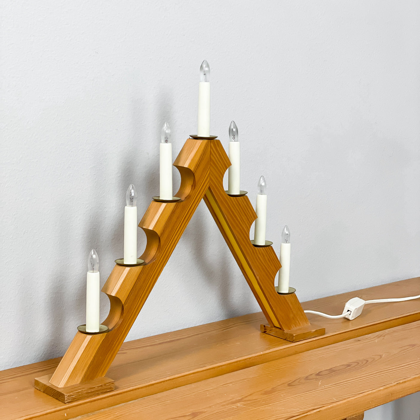 Adventsljusstake i furu