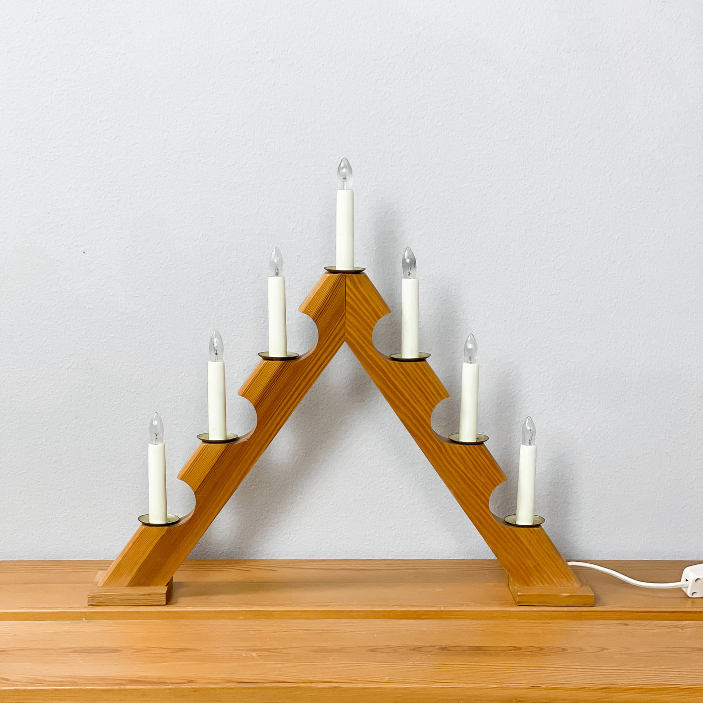 Adventsljusstake i furu
