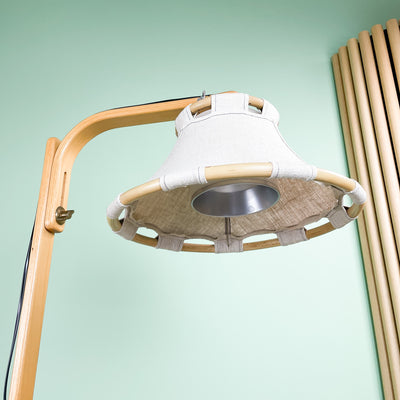 Golvlampa Anna-lampan beige Ateljé Lyktan
