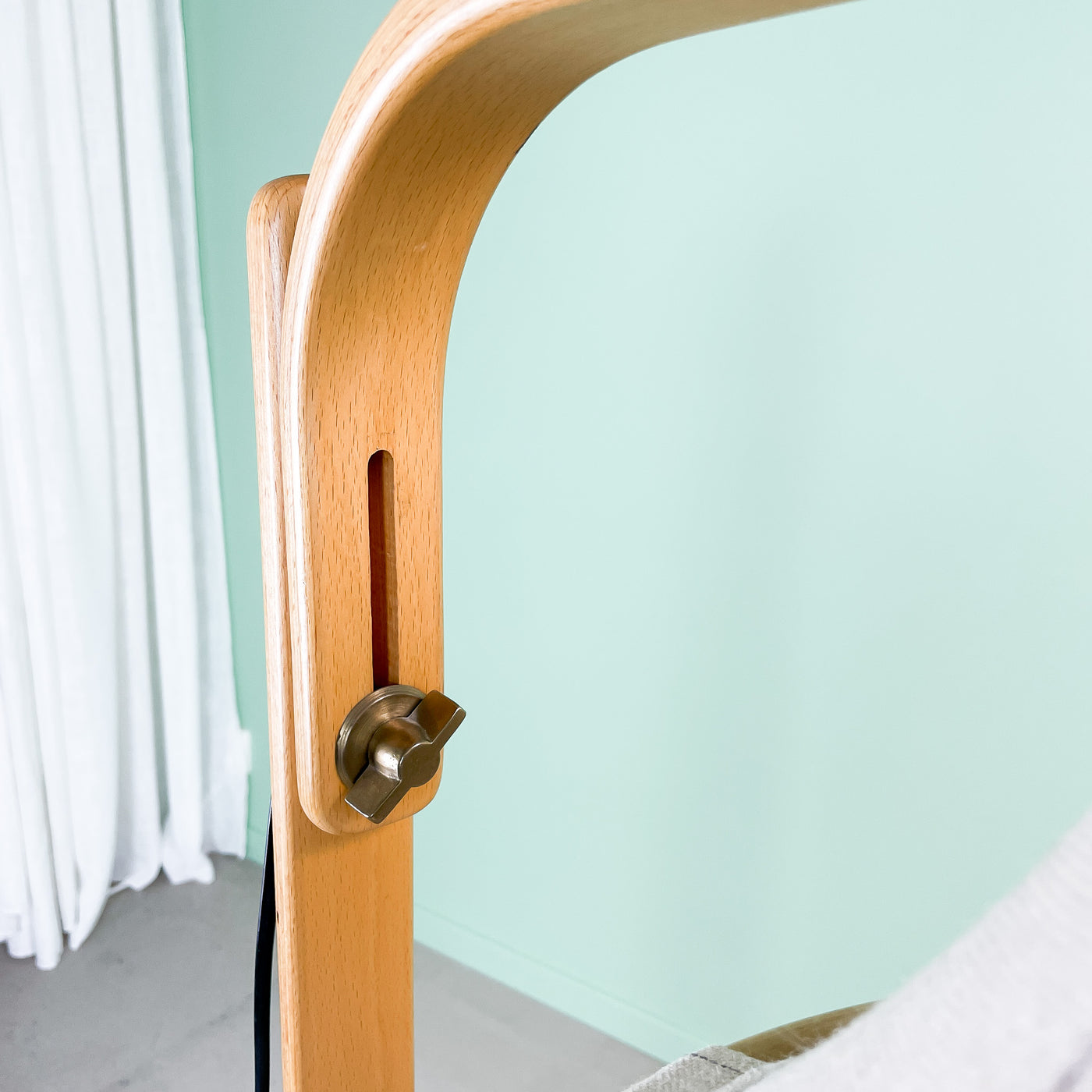 Golvlampa Anna-lampan beige Ateljé Lyktan