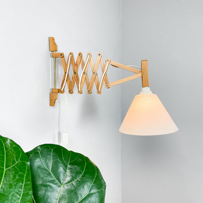 Vintage saxlampa i trä