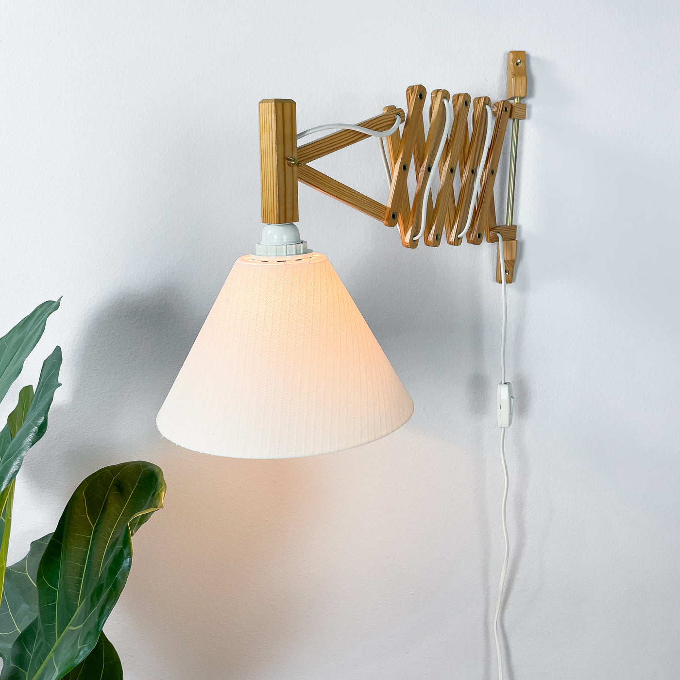 Vintage saxlampa i trä