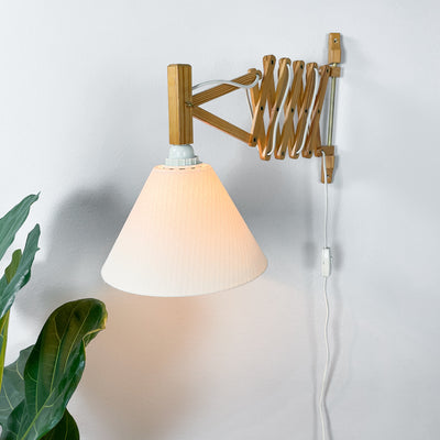 Vintage saxlampa i trä