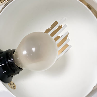 Femarmad golvlampa mässing