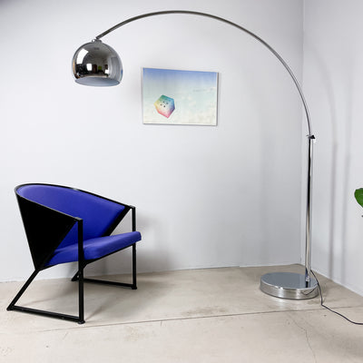 Golvlampa i krom