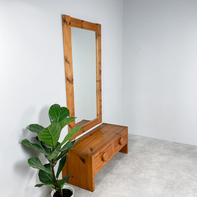 Hallmöbel i furu - byrå & spegel