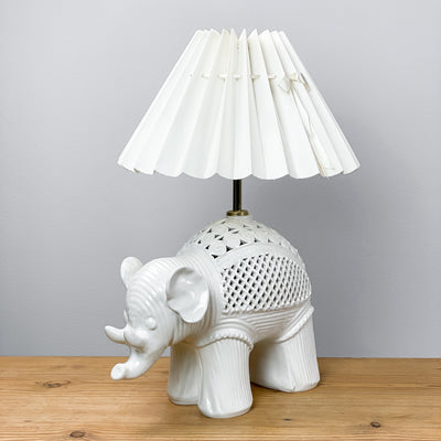 Bordslampa vit elefant