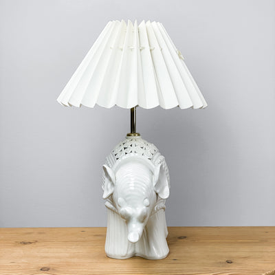 Bordslampa vit elefant