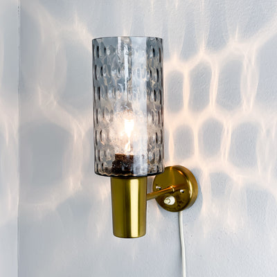 Vägglampa rökfärgat glas