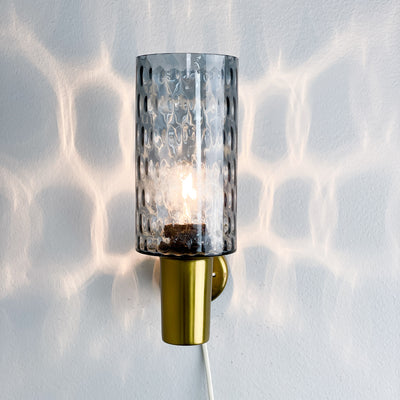 Vägglampa rökfärgat glas