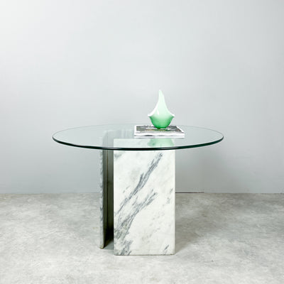 Runt bord i glas och marmor