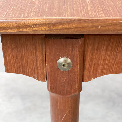 Matbord i teak